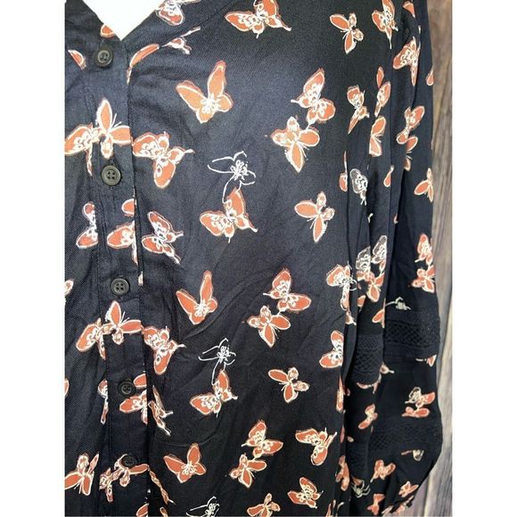 Lane Bryant No-Peek Button-Front Lace Trimmed blouse (Sz 14/16) plus - Picture 6 of 11